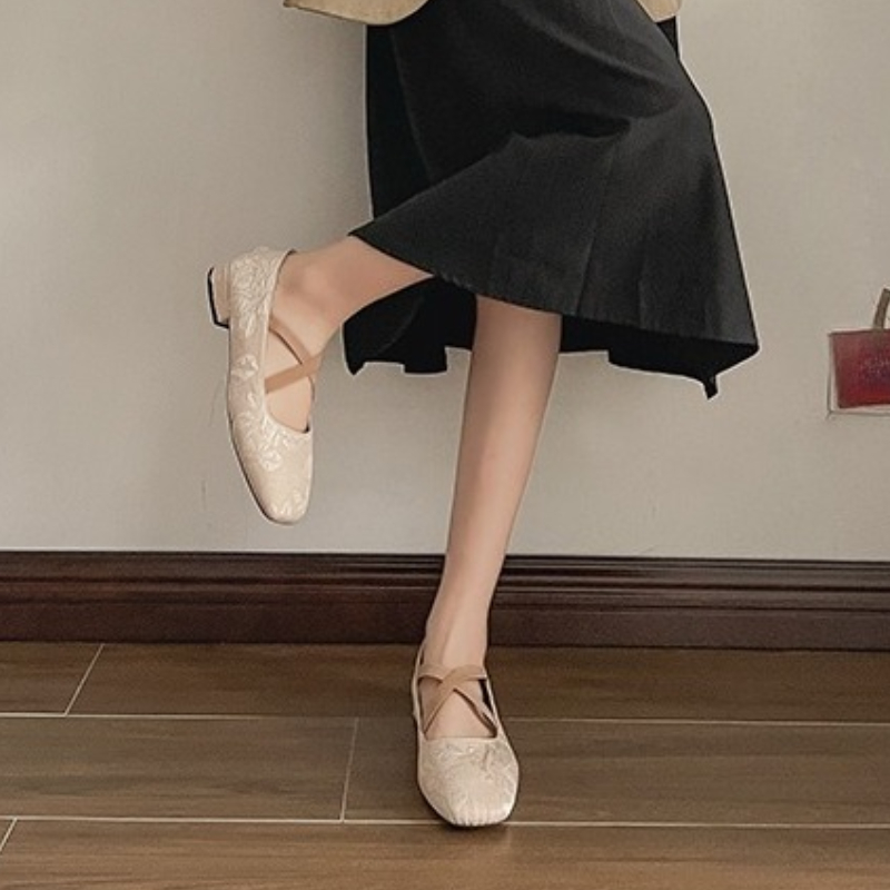 2025 أحذية مسطحة كبيرة الحجم ل - مراجعة Women'S Fashion Spring 2025 وسعره